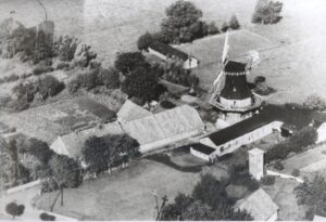 Historische Luftaufnahme der Mühle